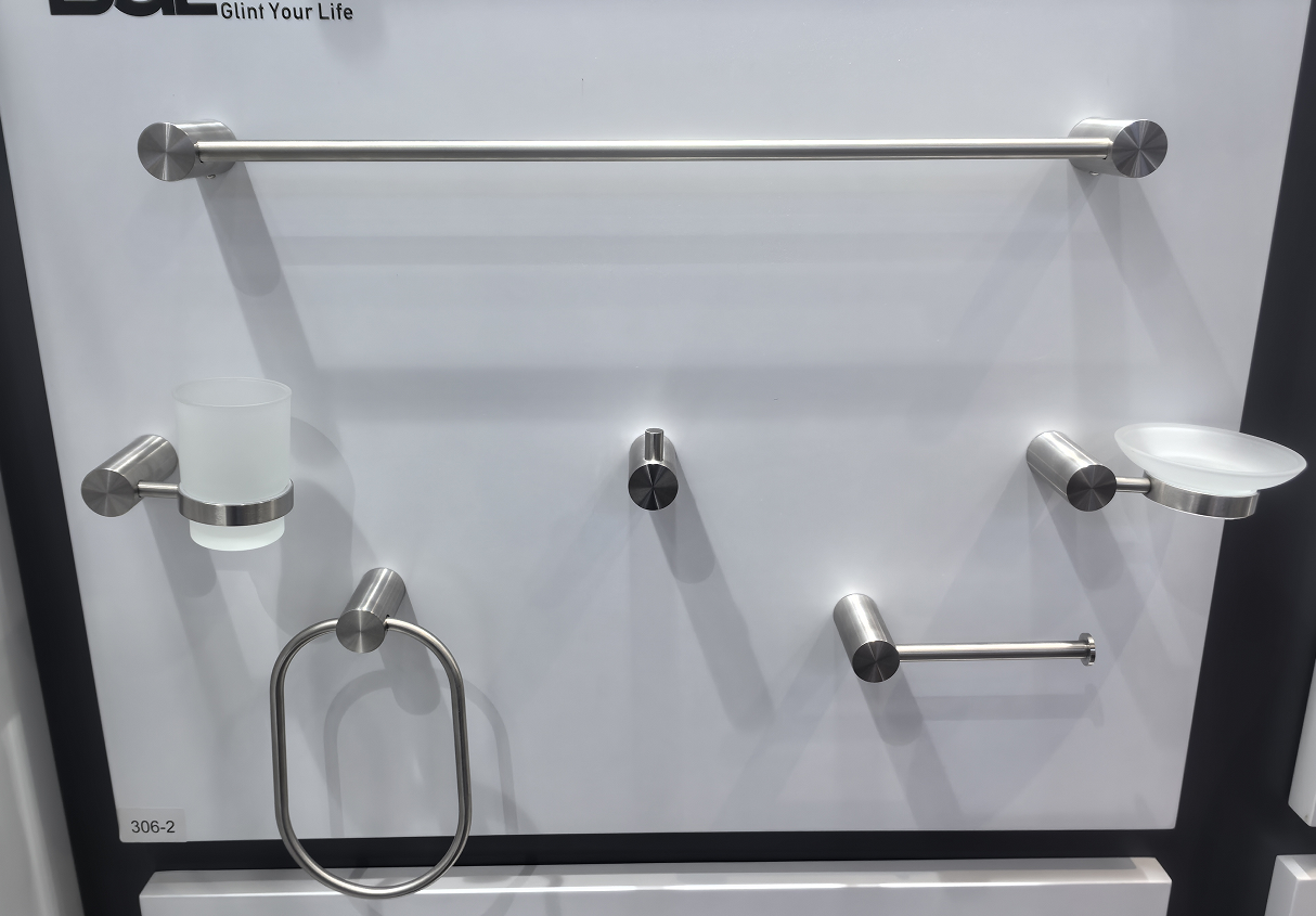 ACESORIO PARA BAÑO 6 PIEZAS CROMO